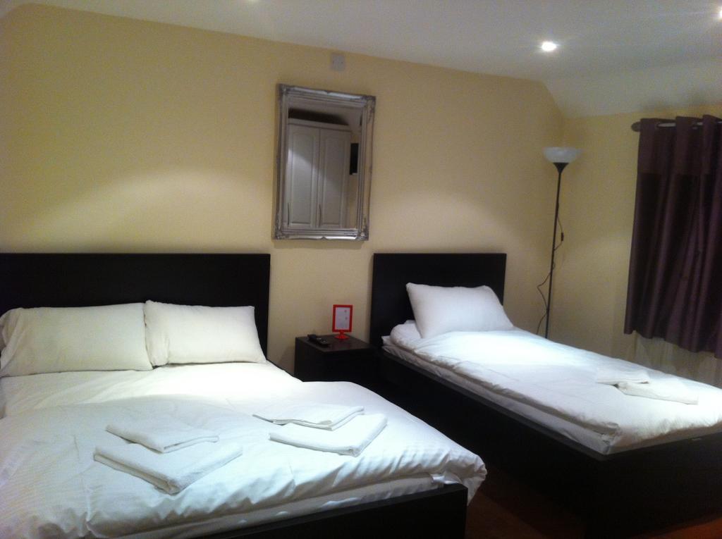 The Greyhound Cottage Chigwell Habitación foto