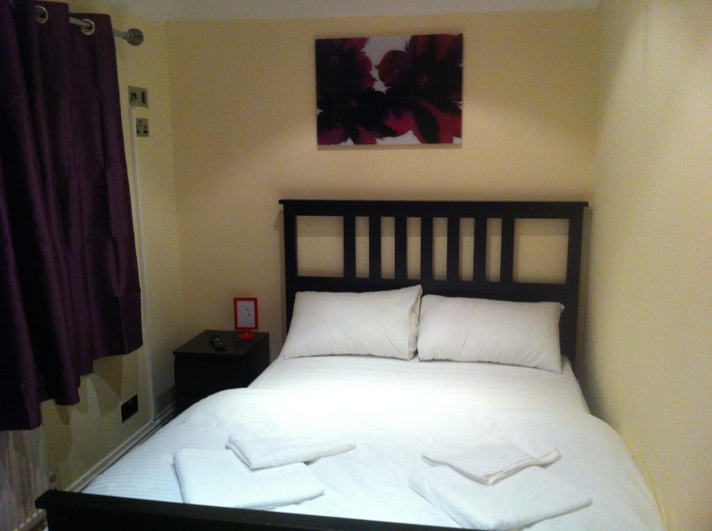 The Greyhound Cottage Chigwell Habitación foto