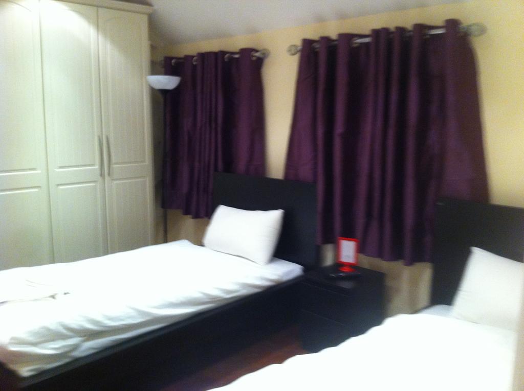 The Greyhound Cottage Chigwell Habitación foto